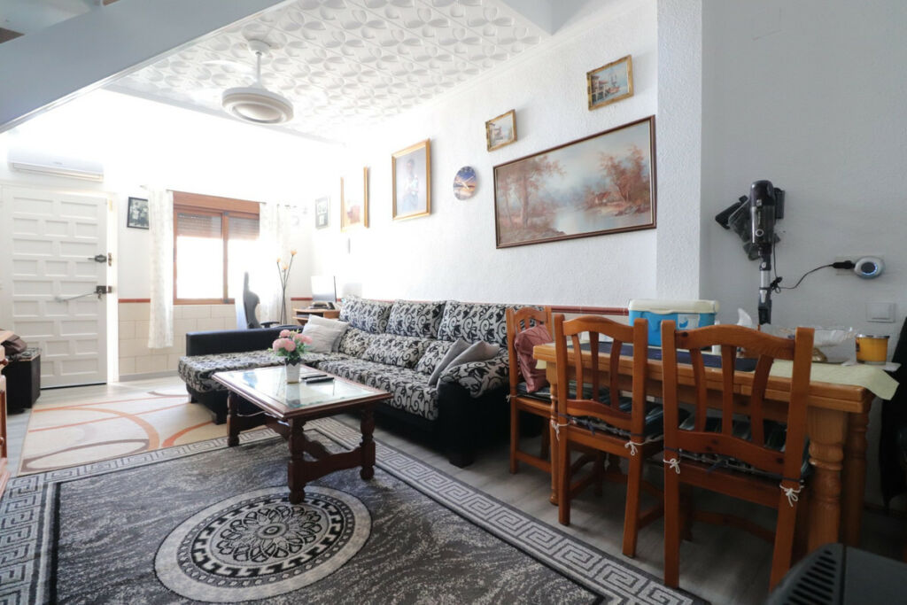 Townhouse Torrevieja Alicante - image 7