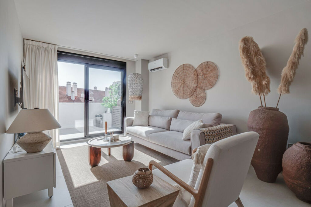 Middle Floor Apartment Nueva Andalucía Málaga - image 7