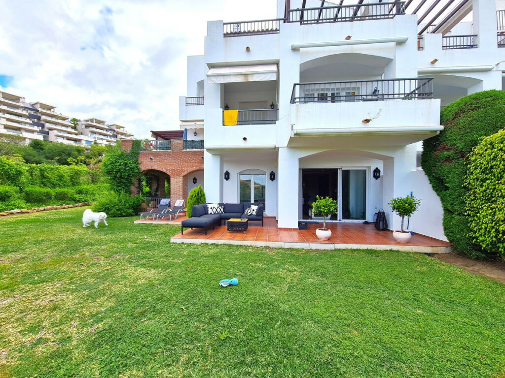 Ground Floor Apartment Benahavís Málaga - image 7