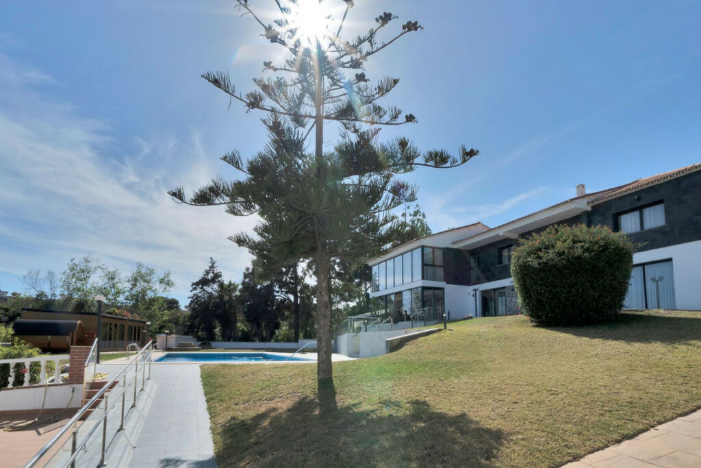 Detached Villa El Chaparral Málaga - image 74