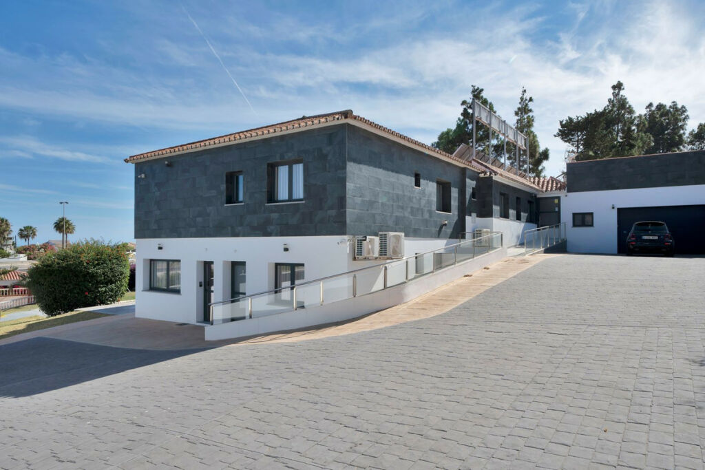 Detached Villa El Chaparral Málaga - image 76