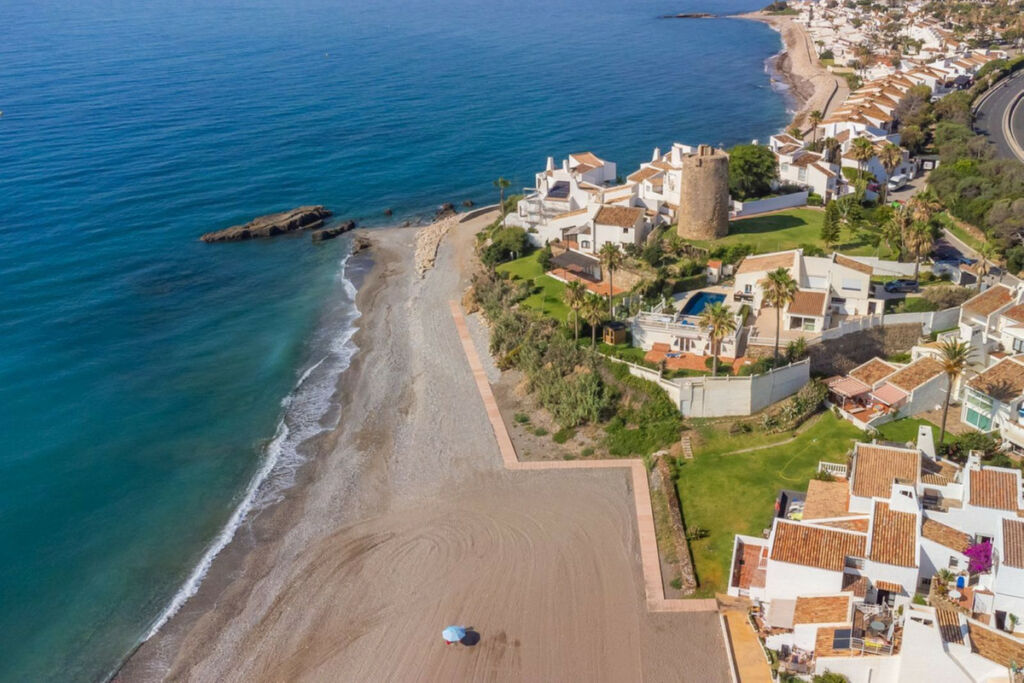 Detached Villa Estepona Málaga - image 77