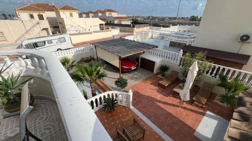 Detached Villa Algorfa Alicante - image 8