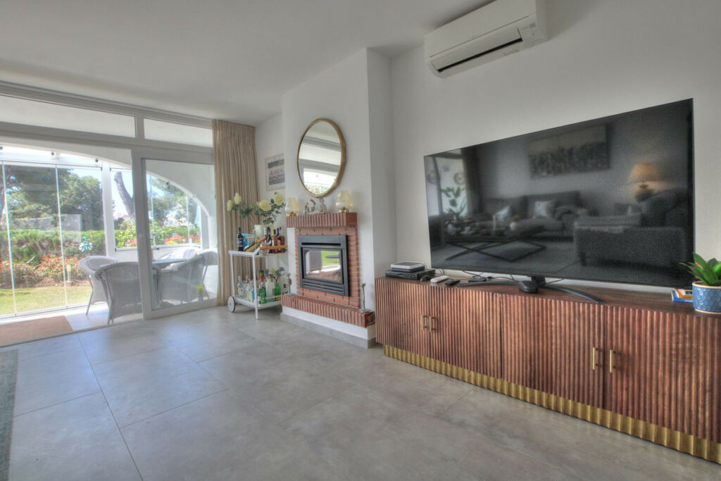 Semi-Detached House Miraflores Málaga - image 8