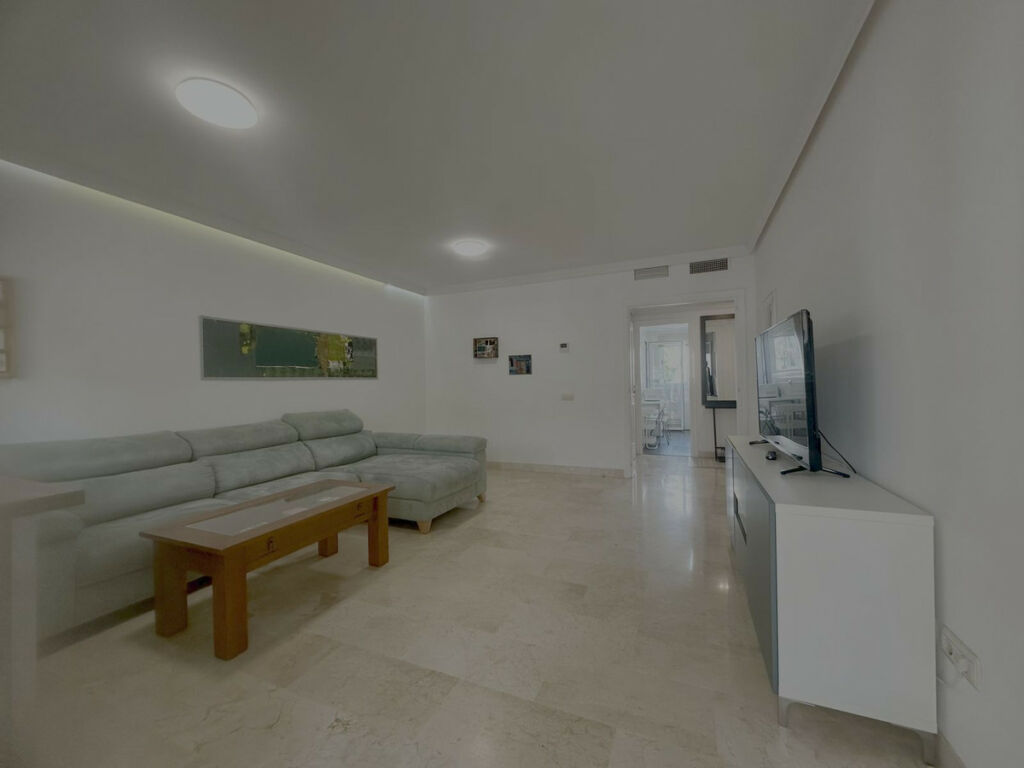 Middle Floor Apartment Benalmadena Costa Málaga - image 7