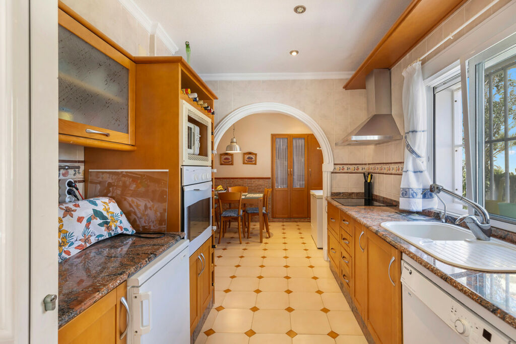 Detached Villa Rocio del Mar Alicante - image 8