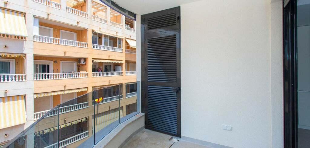 Middle Floor Apartment Playa Del Cura Alicante - image 8