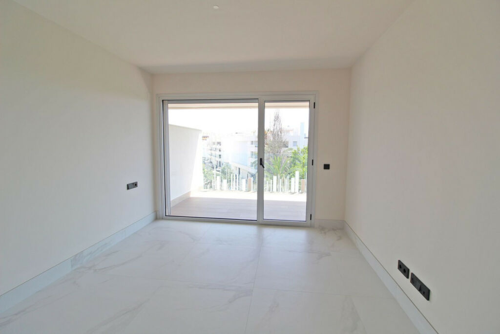 Middle Floor Apartment San Pedro de Alcántara Málaga - image 8