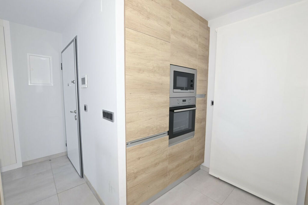 Middle Floor Apartment Benidorm Alicante - image 8