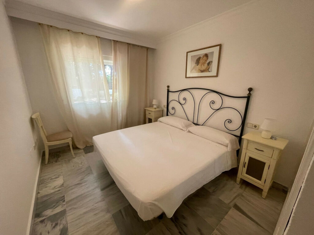 Ground Floor Apartment Nueva Andalucía Málaga - image 8