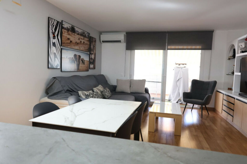 Top Floor Apartment Calahonda Málaga - image 7