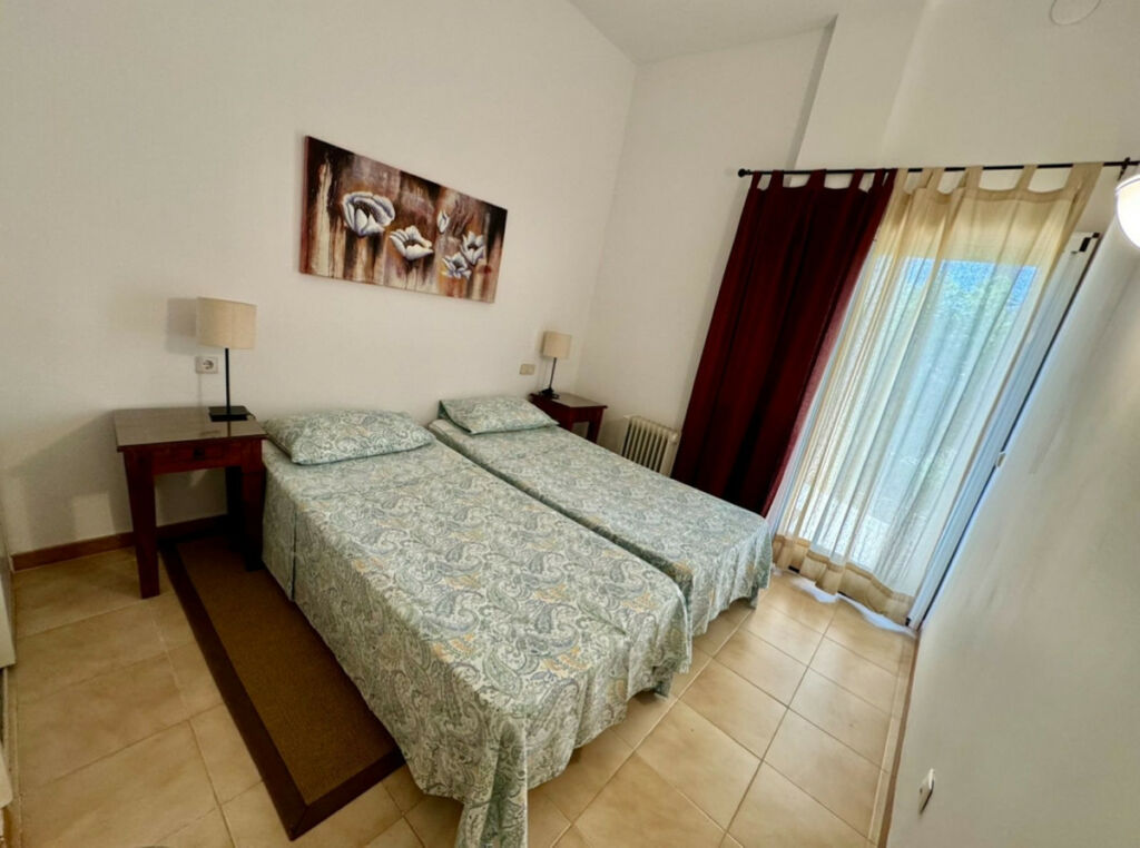 Ground Floor Apartment Atalaya Málaga - image 8