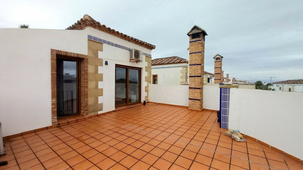 Detached Villa Algorfa Alicante - image 8