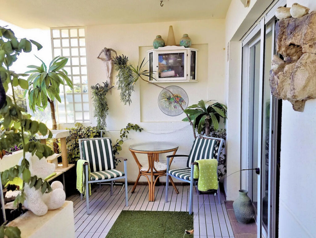 Middle Floor Apartment Calahonda Málaga - image 8