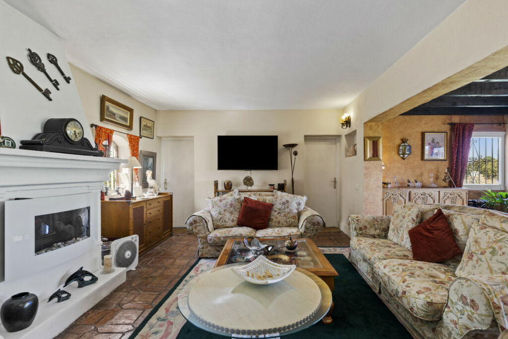 Detached Villa Valle del Sol Málaga - image 9