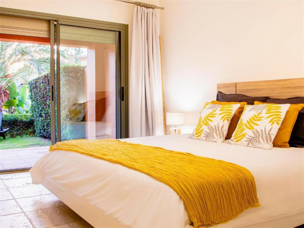 Ground Floor Apartment Estepona Málaga - image 8