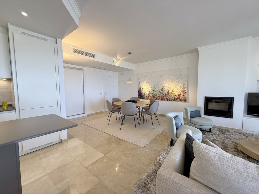 Middle Floor Apartment La Mairena Málaga - image 7