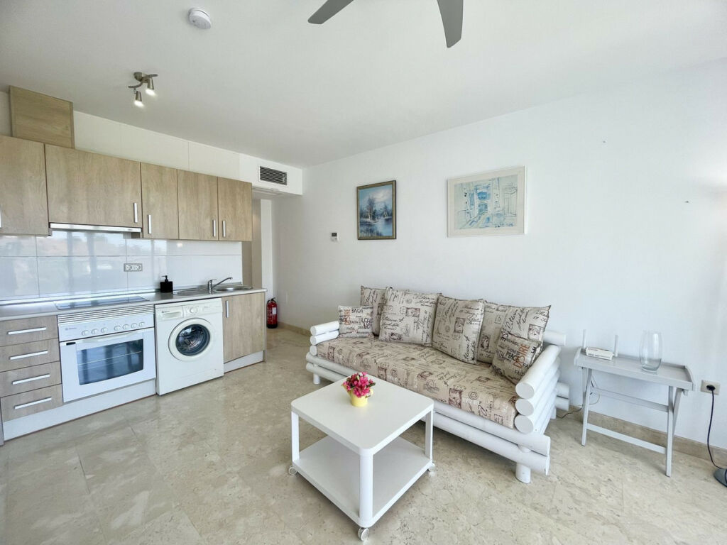 Middle Floor Apartment Riviera del Sol Málaga - image 8