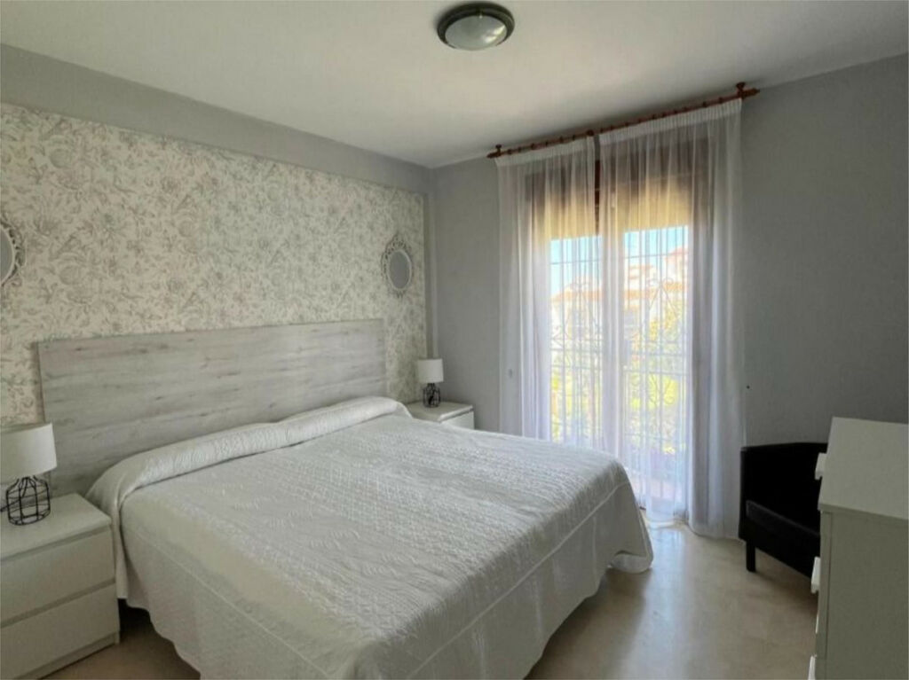 Townhouse Calahonda Málaga - image 8