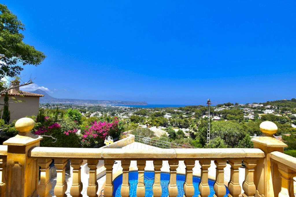 Detached Villa Javea Alicante - image 8