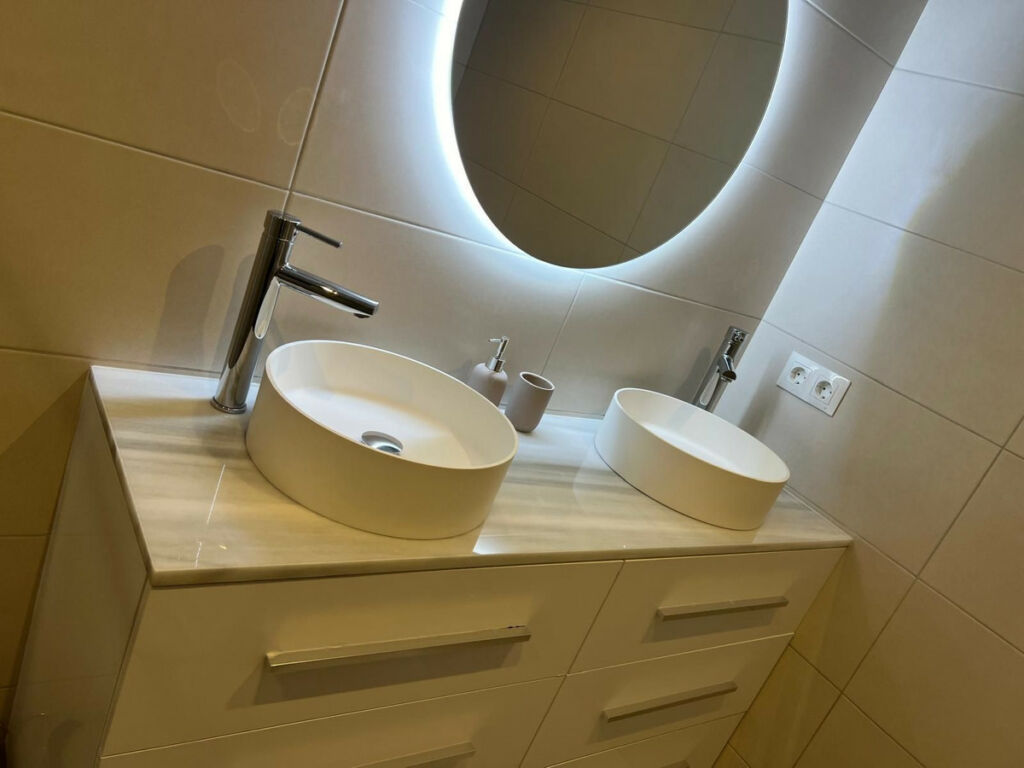 Penthouse Nueva Andalucía Málaga - image 8