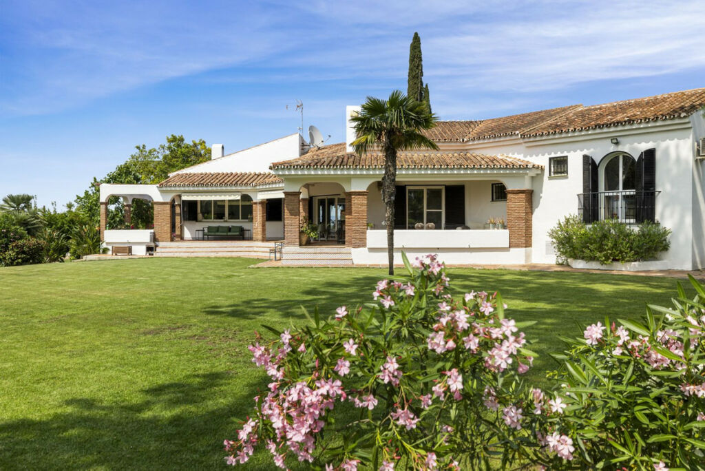 Detached Villa Alhaurín el Grande Málaga - image 8