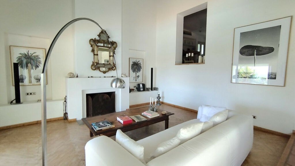 Detached Villa Sierra Blanca Málaga - image 8