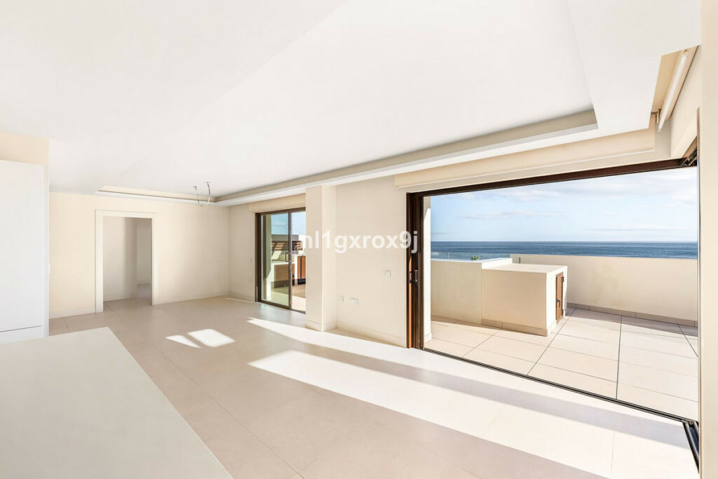 Penthouse Duplex Estepona Málaga - image 8