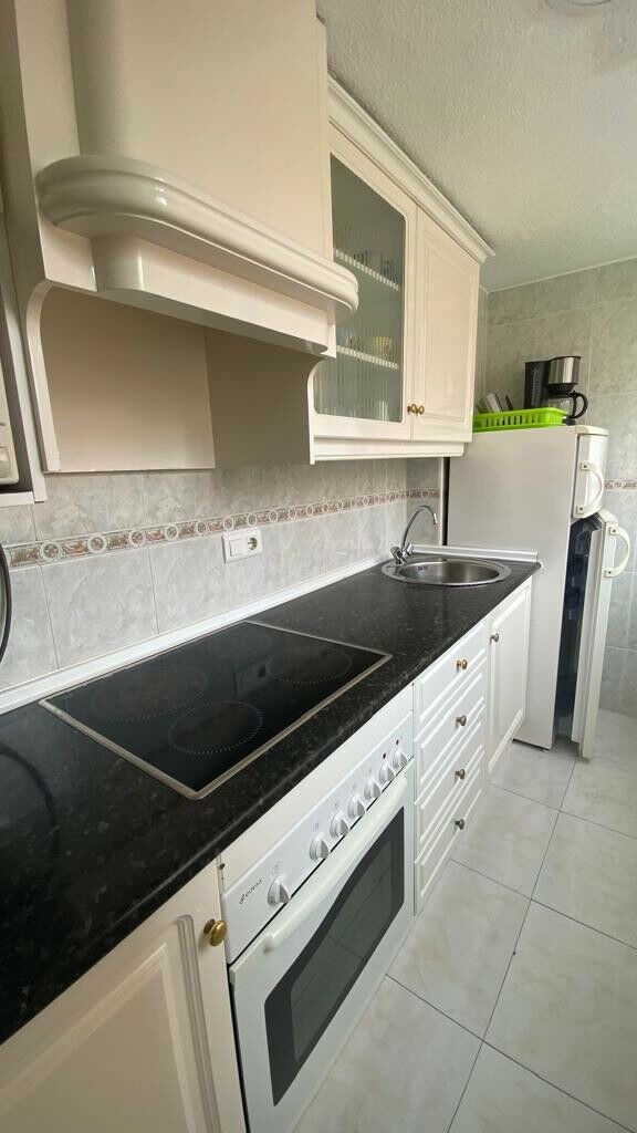 Middle Floor Apartment Benidorm Alicante - image 8