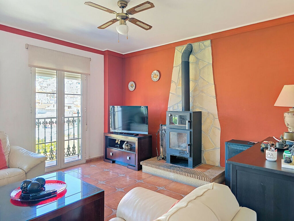 Detached Villa Canillas de Albaida Málaga - image 8