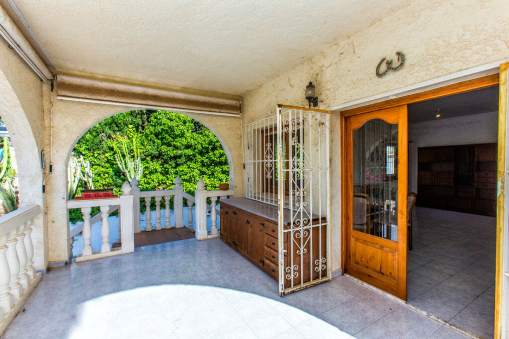 Detached Villa Calpe Alicante - image 8