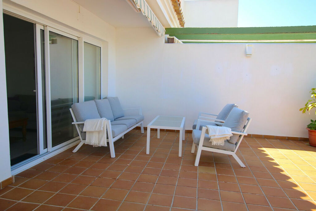 Penthouse Calahonda Málaga - image 8