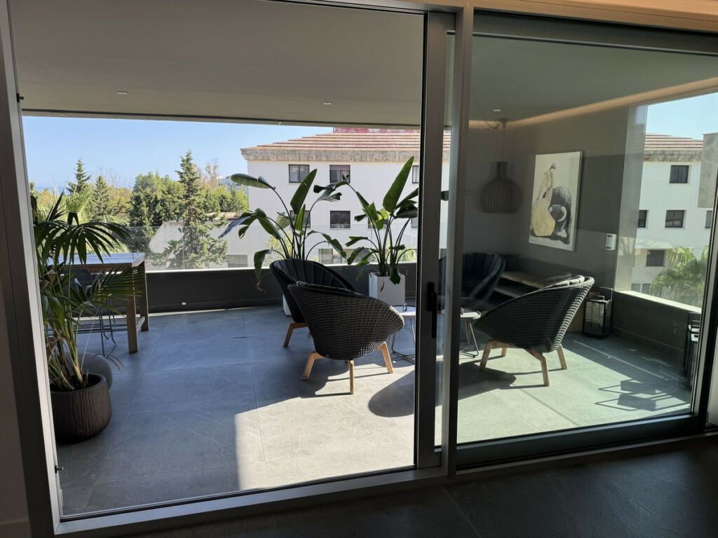 Penthouse Duplex Nueva Andalucía Málaga - image 8