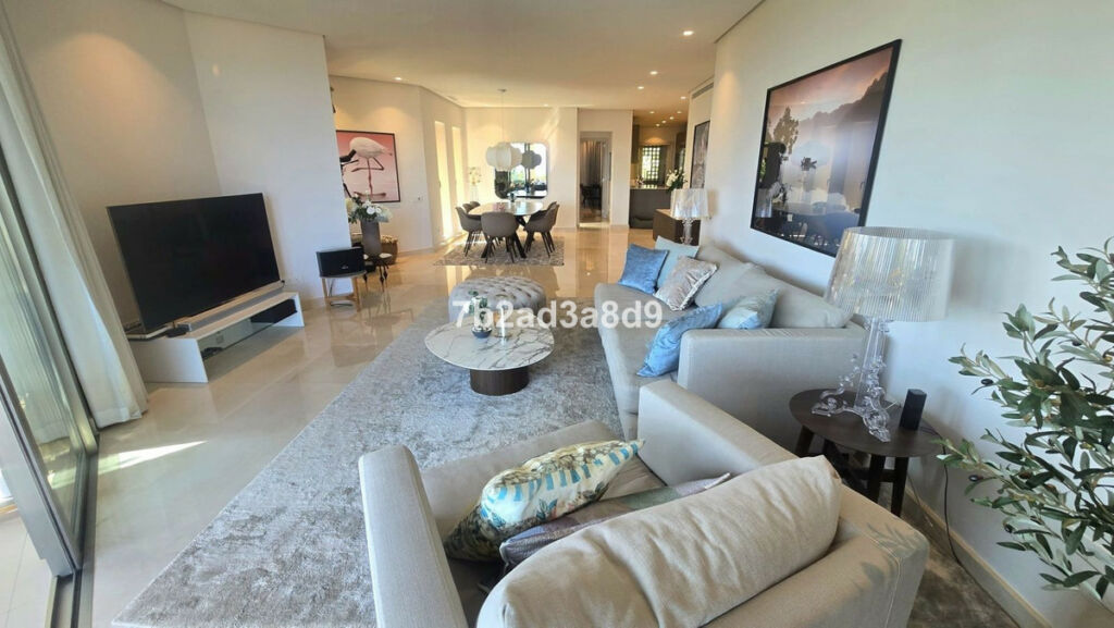 Penthouse The Golden Mile Málaga - image 8