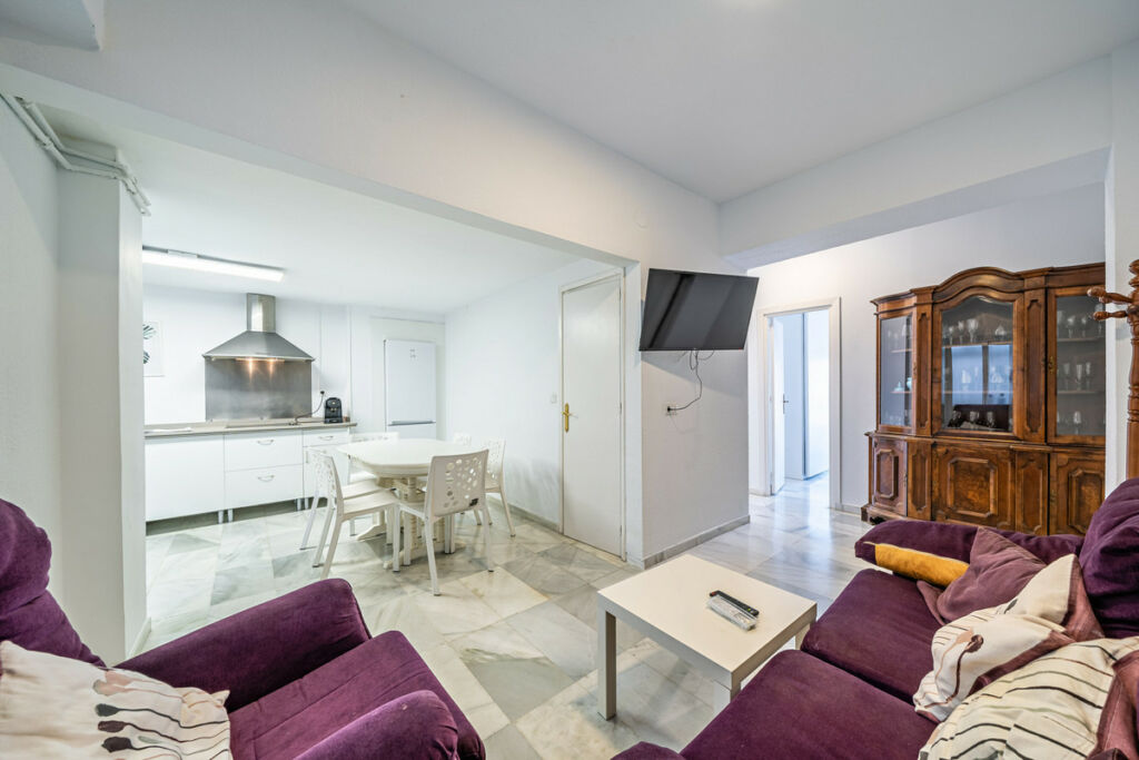 Middle Floor Apartment Málaga Centro Málaga - image 8