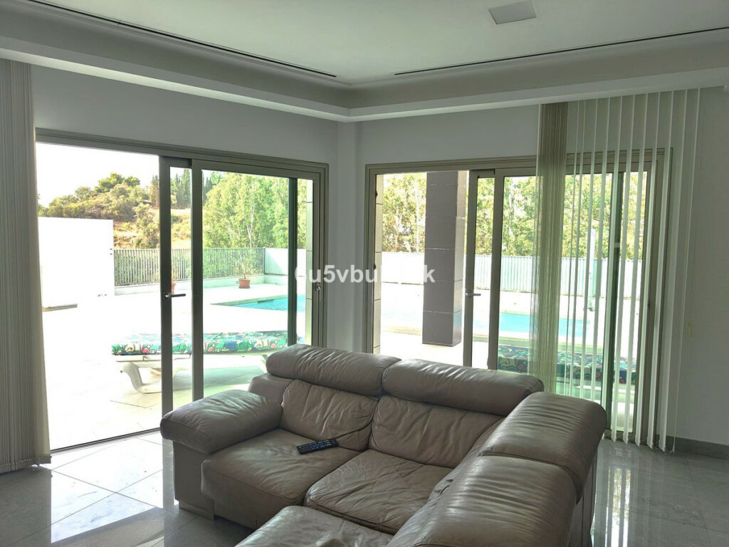 Detached Villa Benalmadena Málaga - image 8