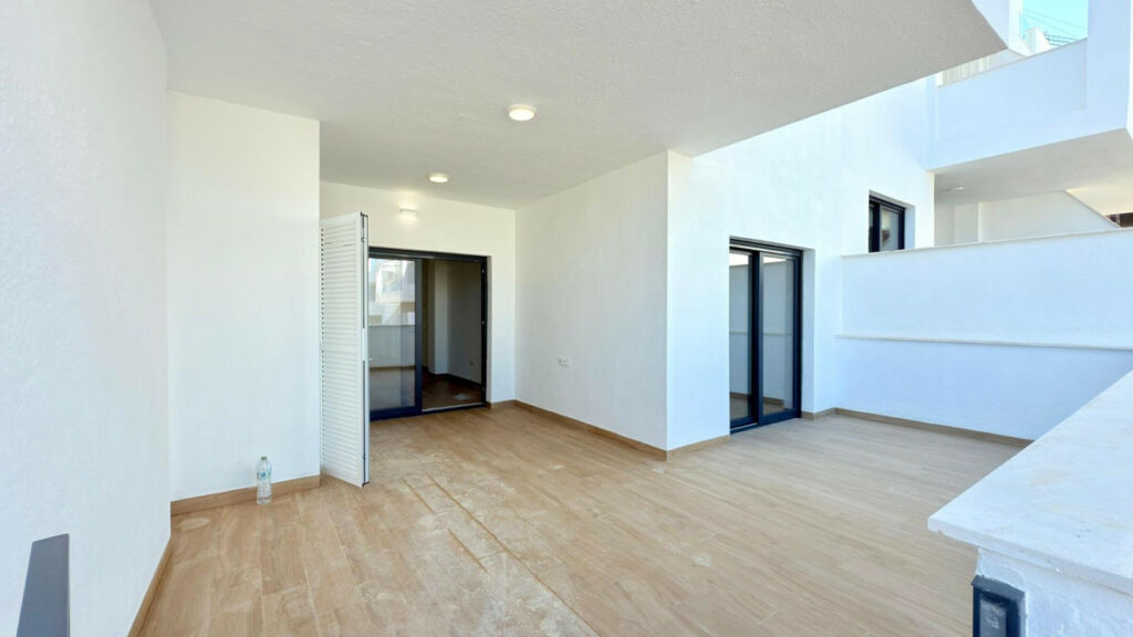 Middle Floor Apartment Finestrat Alicante - image 8