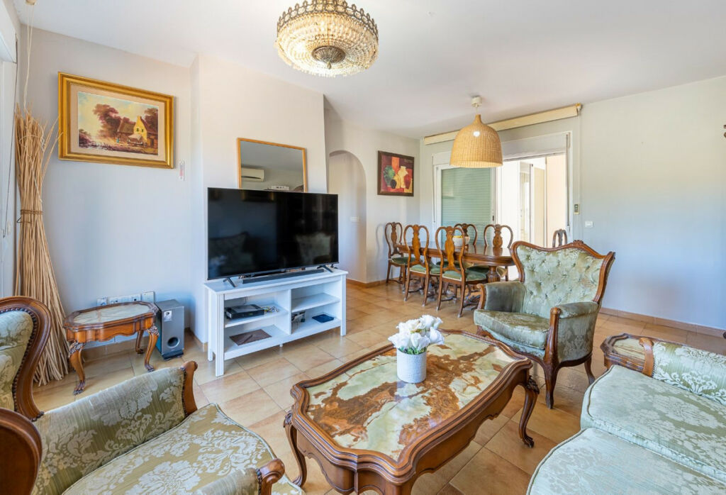 Penthouse Calahonda Málaga - image 9