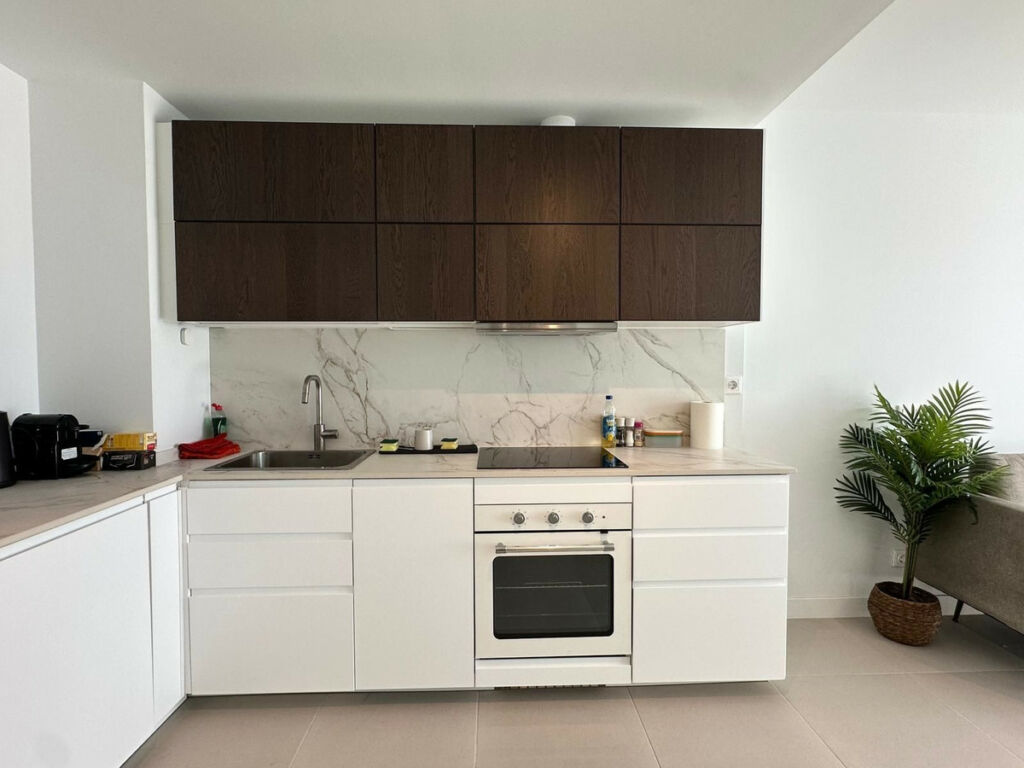 Middle Floor Apartment Estepona Málaga - image 5