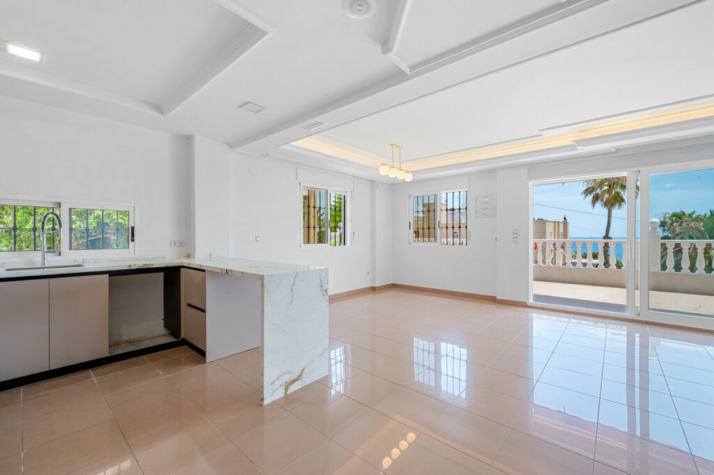 Detached Villa Torrevieja Alicante - image 8