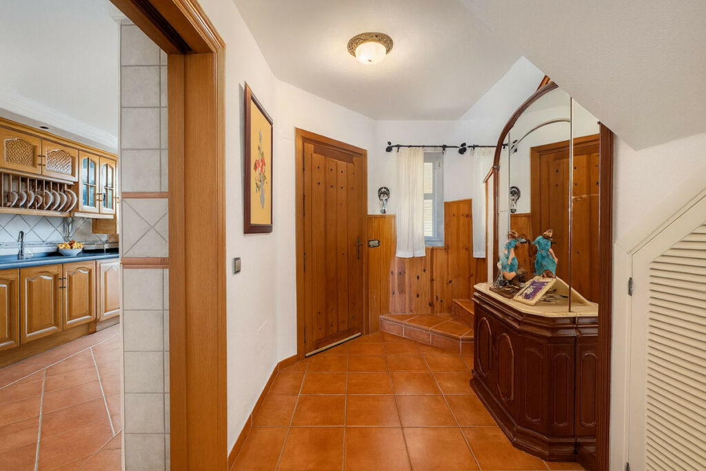 Townhouse Diana Park Málaga - image 8