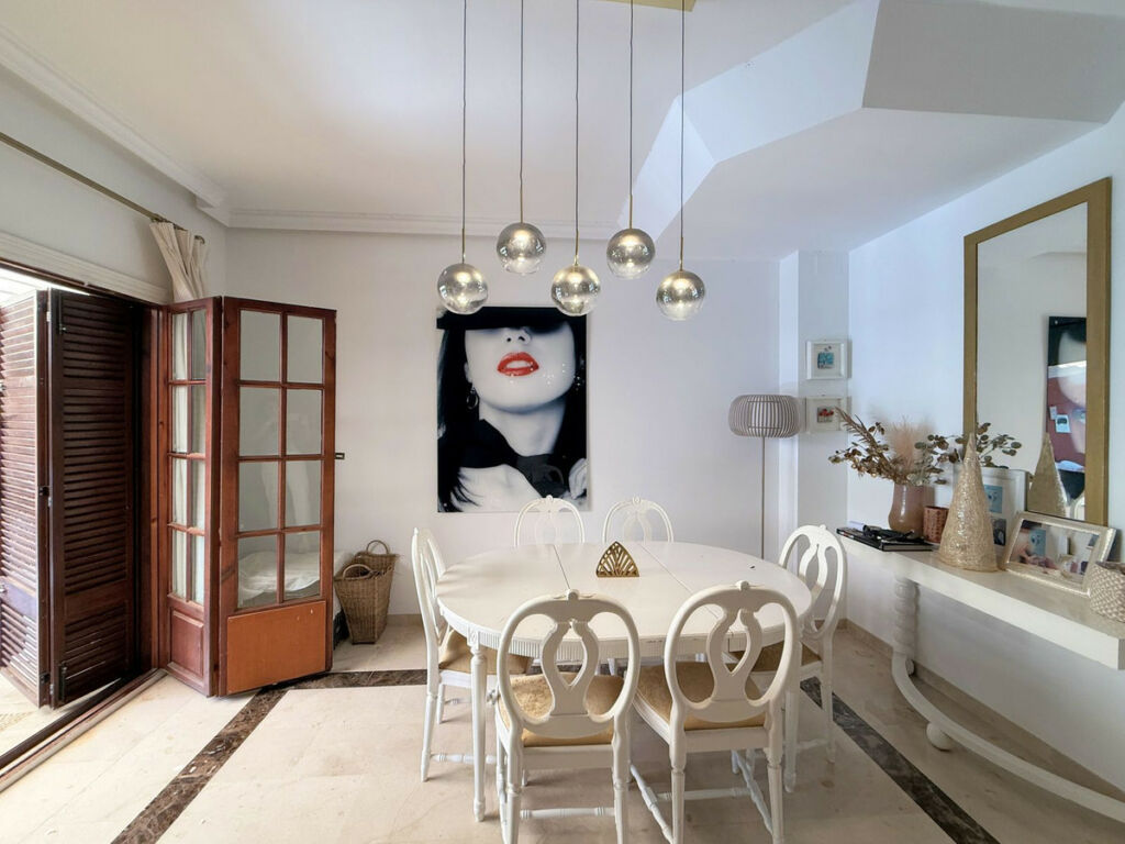 Townhouse Estepona Málaga - image 8