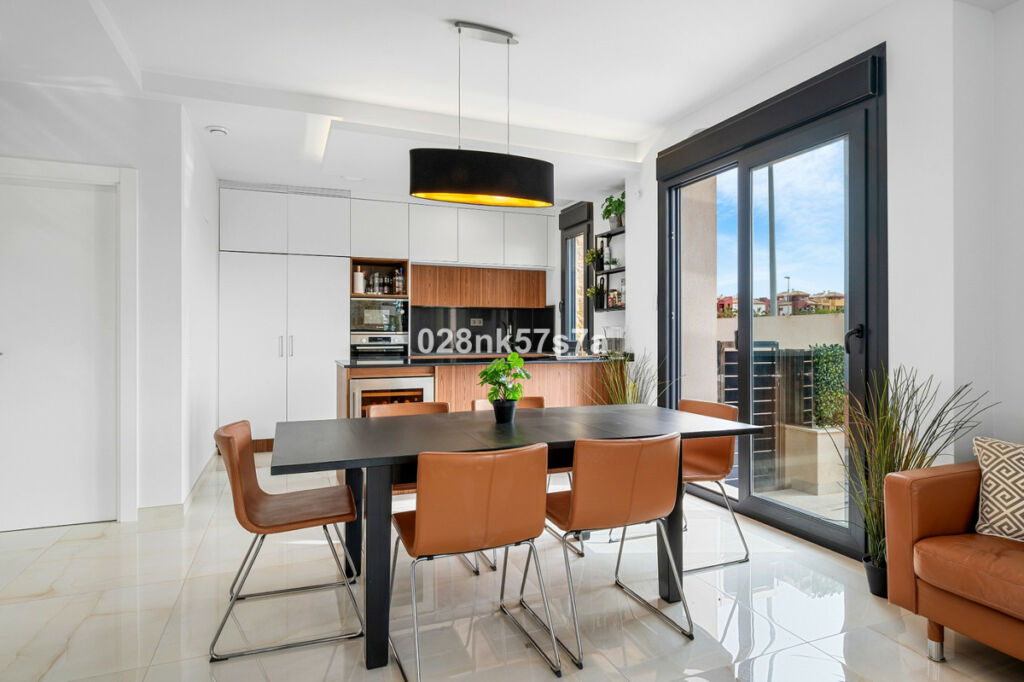Detached Villa Lomas de Cabo Roig Alicante - image 8