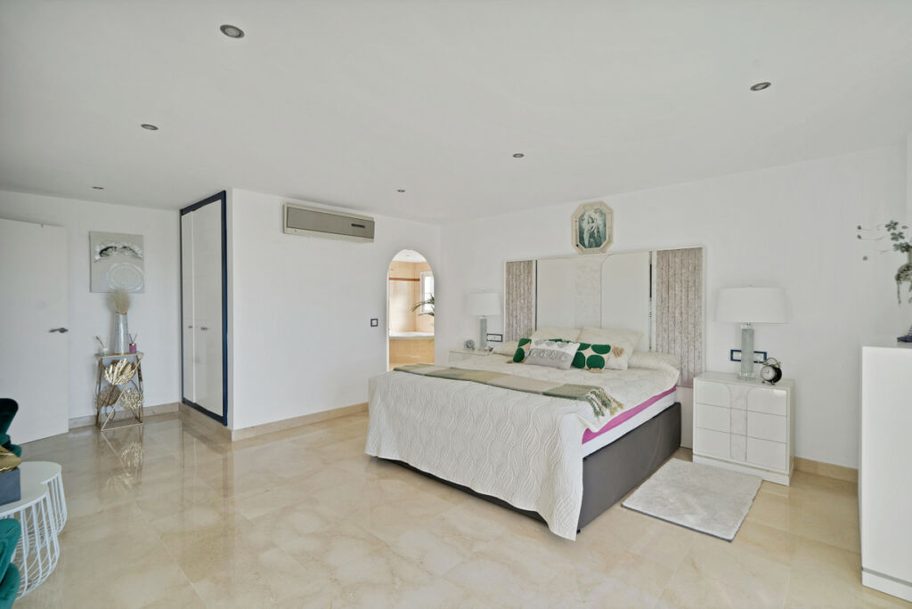 Penthouse Benalmadena Málaga - image 6