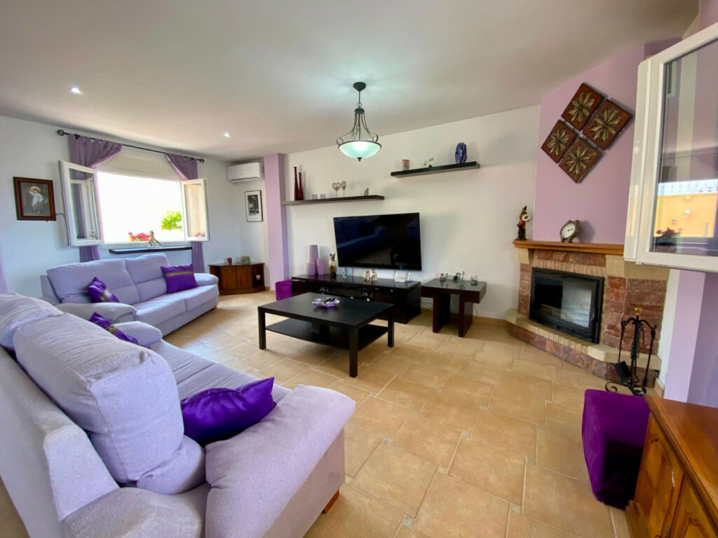 Detached Villa Algorfa Alicante - image 8