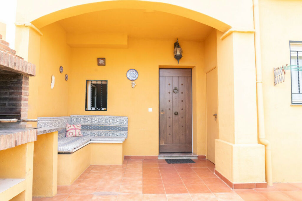 Semi-Detached House Riviera del Sol Málaga - image 9