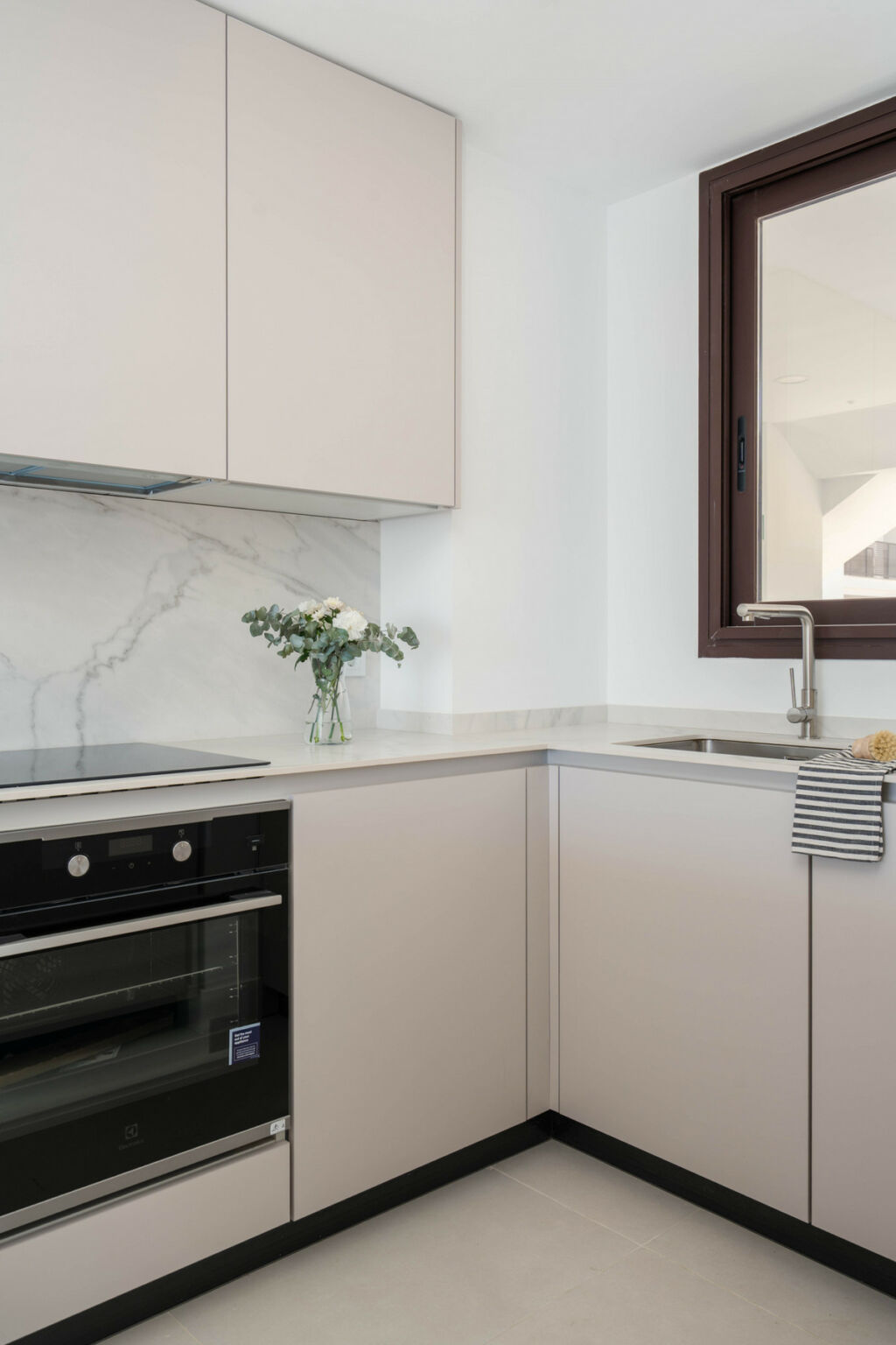 Middle Floor Apartment Fuengirola Málaga - image 8