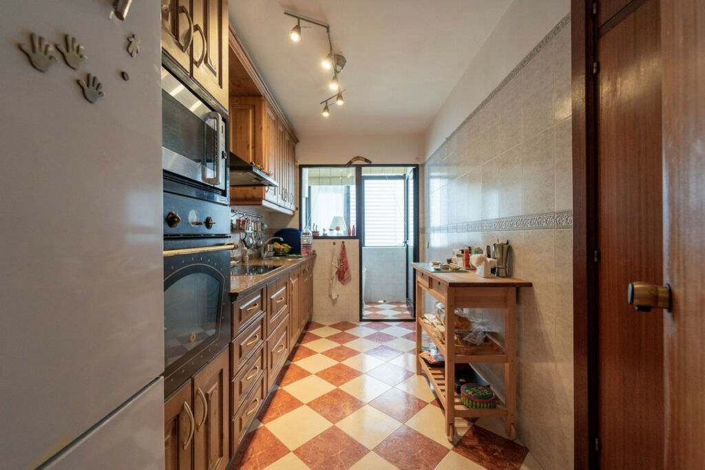 Middle Floor Apartment Torreblanca Málaga - image 8