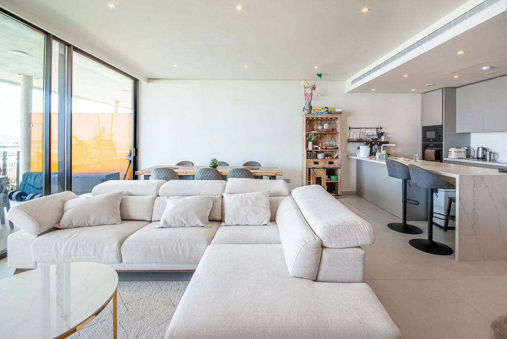 Ground Floor Apartment Higueron Málaga - image 8