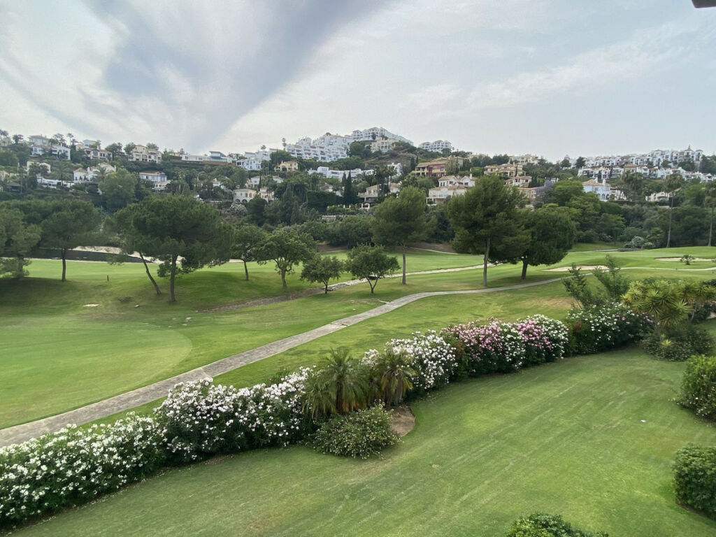 Penthouse Benahavís Málaga - image 2